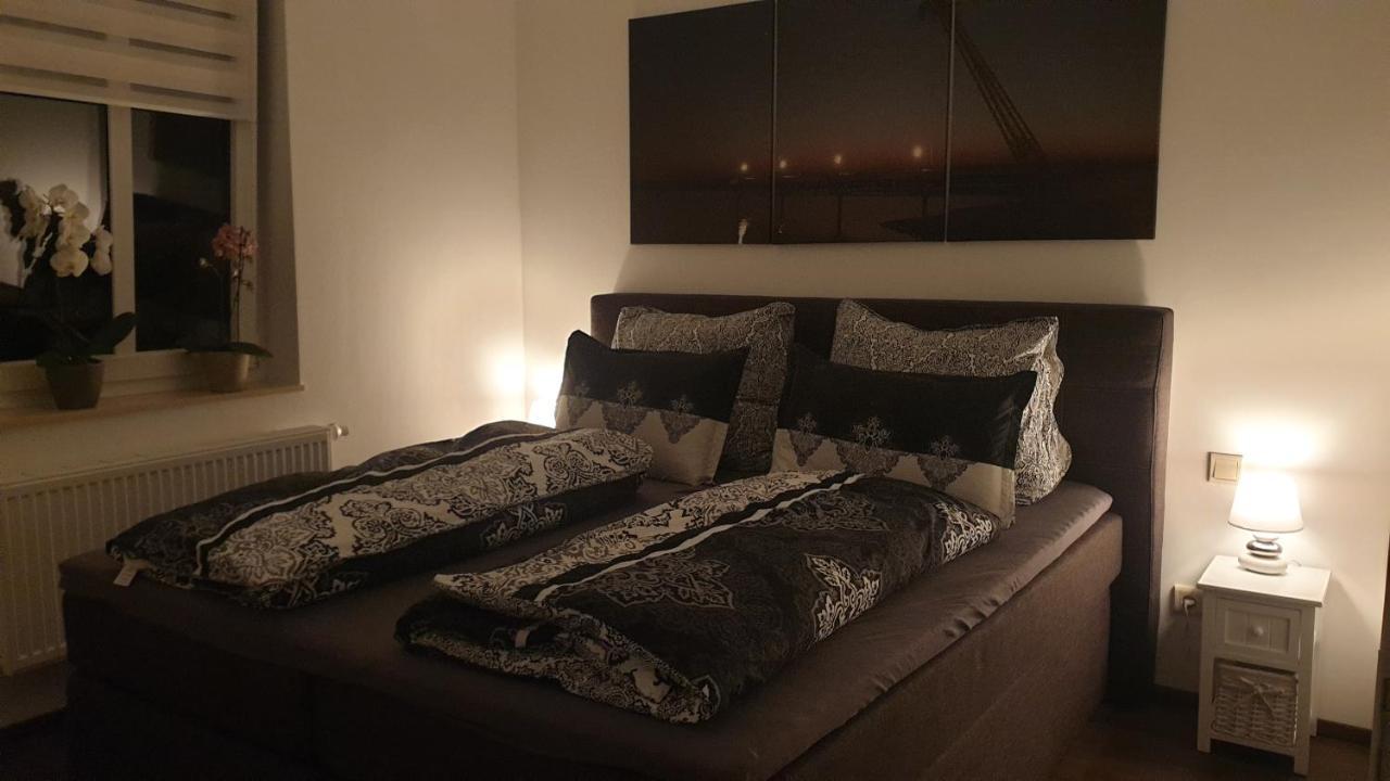 Seensucht & Urlaubstraeume, Ferienwohnung "Seerose" Grossraeschen Exterior photo